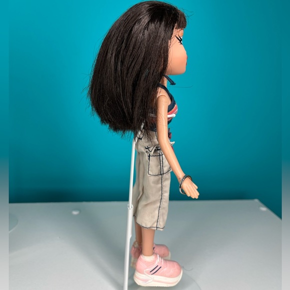 Bratz Beach Party Jade 2002 Limited Edition Doll With Outfit - Picture 2 of 8